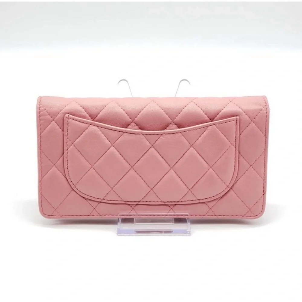 CHANEL Pink Quilted Wallet - Picture 3 of 9